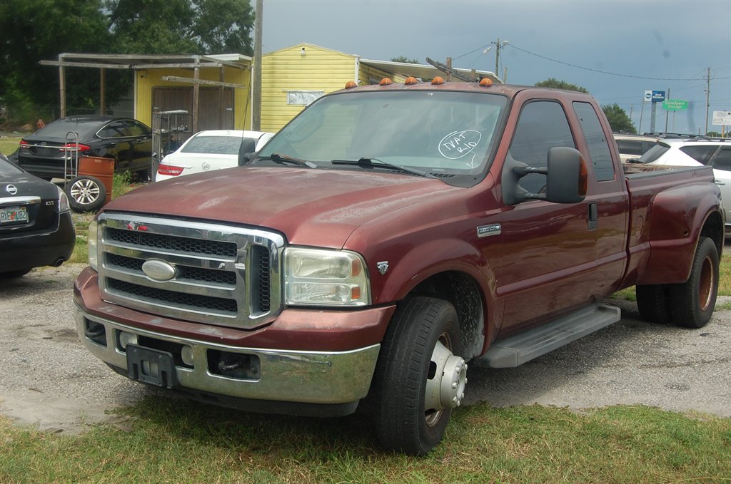 2006 Ford F-350 Super Duty Lariat's photo