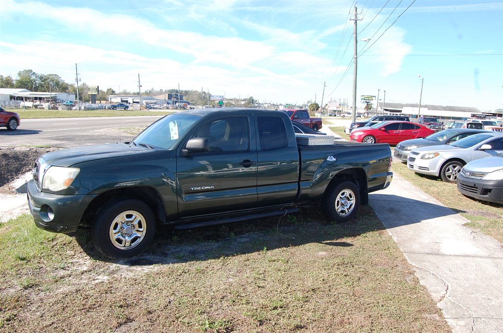 2011 Toyota Tacoma Base's photo